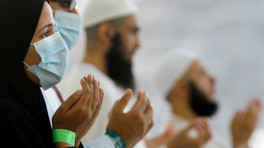 Mideast Saudi Virus_Grus.jpg